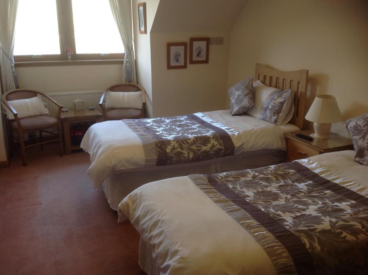 Ronaldsvoe Bed And Breakfast Fort William Exteriér fotografie